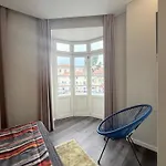 Gold Center 104 アパート