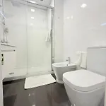 Gold Center 104 アパート フンシャル