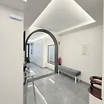 Gold Center 104 アパート *