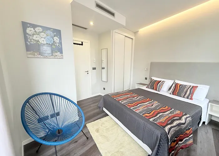 Gold Center 104 * 丰沙尔