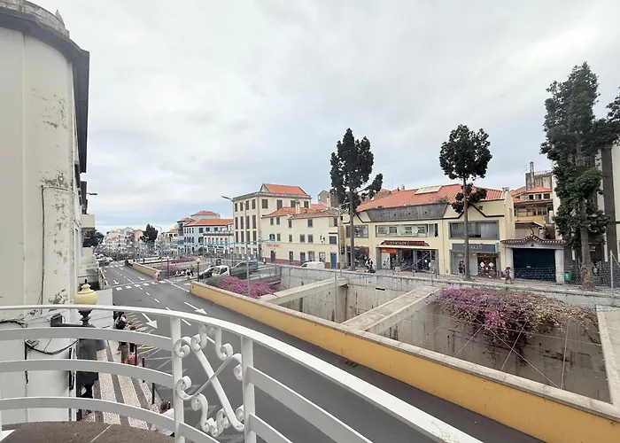 Gold Center 104 * Funchal (Madeira)